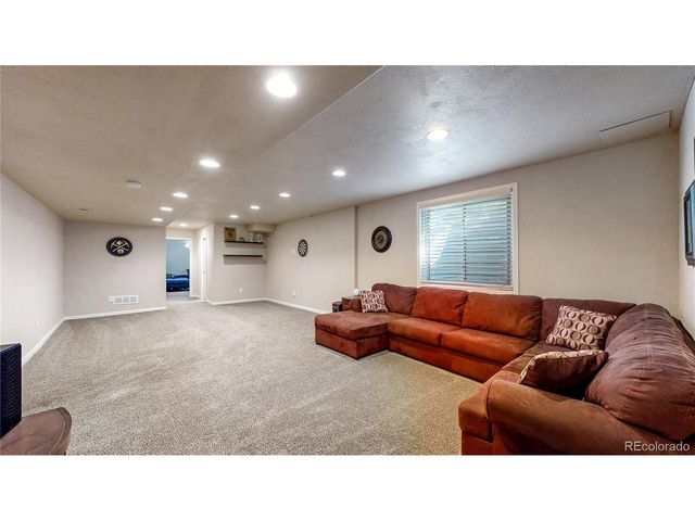 1184 Merion Pl, Broomfield, CO 80020