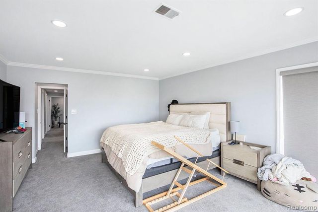 9861 Dixie, Ira, MI 48023