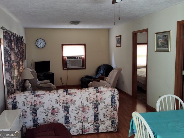 2134 Bobby Brown Park Rd, Elberton, GA 30635