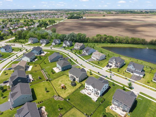 12601 S Poplar Crossing, Plainfield, IL 60585