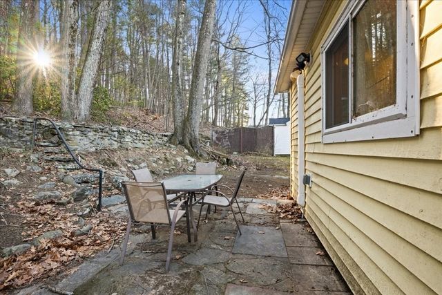 38 Glendale St, Worcester, MA 01602