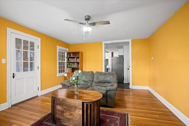 38 Glendale St, Worcester, MA 01602