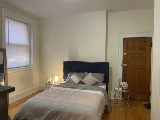 465 Park Drive 10, Boston, MA 02215