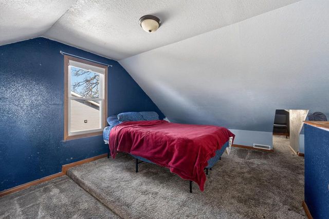 7621 40th AVENUE, Kenosha, WI 53142