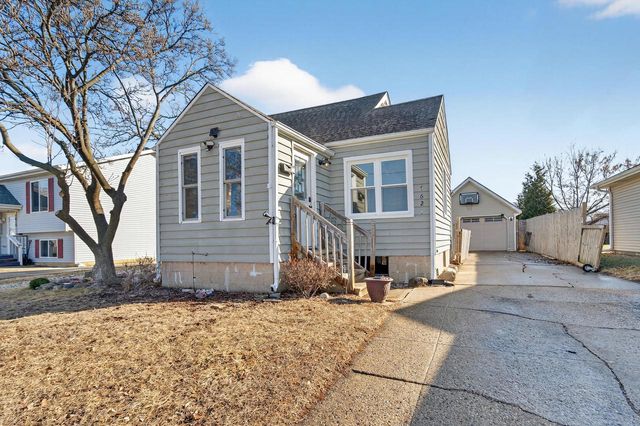 7621 40th AVENUE, Kenosha, WI 53142