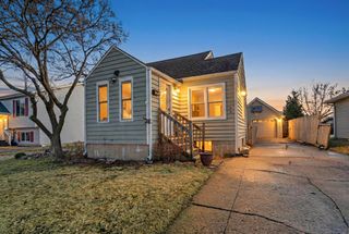 7621 40th AVENUE, Kenosha, WI 53142