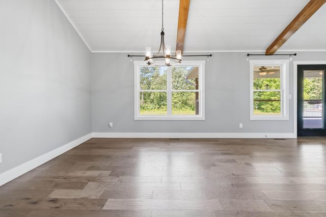 220 Davis Lane, Russell Springs, KY 42642