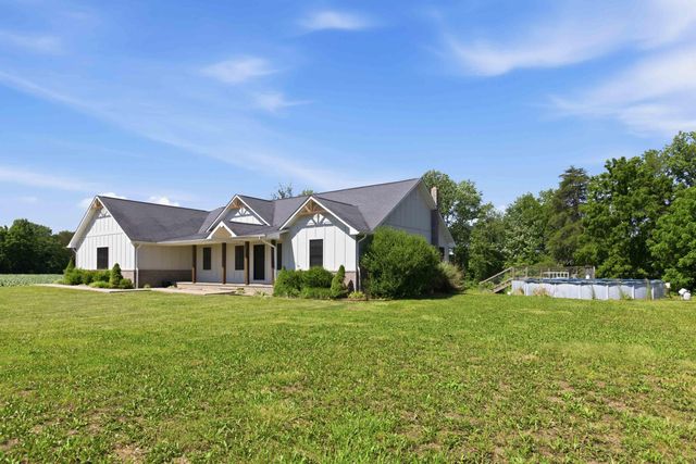 220 Davis Lane, Russell Springs, KY 42642