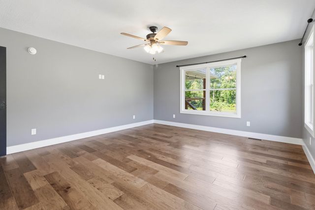 220 Davis Lane, Russell Springs, KY 42642