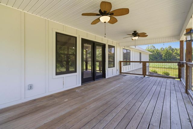 220 Davis Lane, Russell Springs, KY 42642