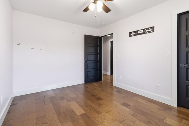 220 Davis Lane, Russell Springs, KY 42642