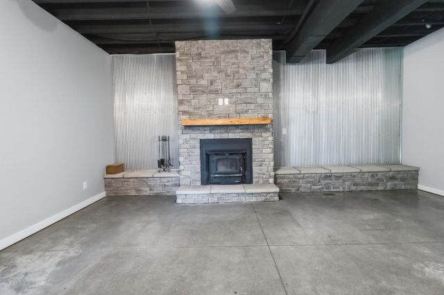220 Davis Lane, Russell Springs, KY 42642