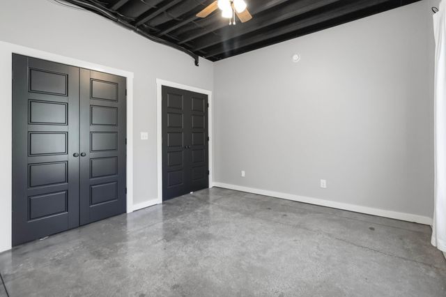 220 Davis Lane, Russell Springs, KY 42642