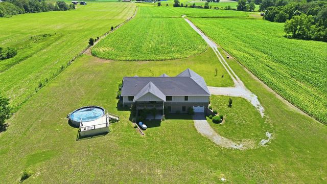220 Davis Lane, Russell Springs, KY 42642