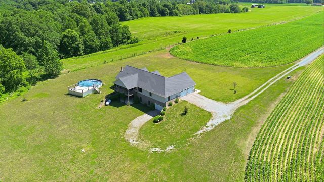 220 Davis Lane, Russell Springs, KY 42642