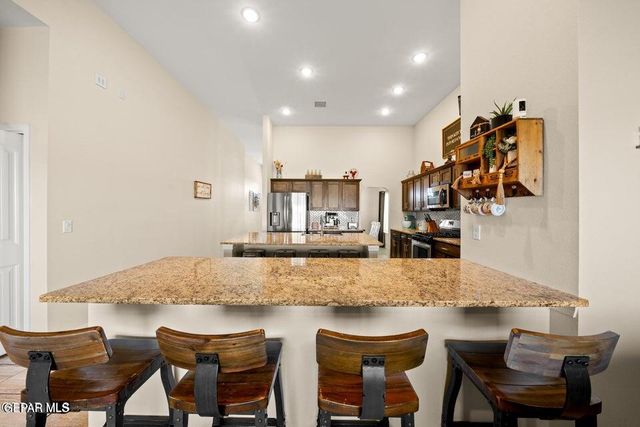 337 FRAY OLGUIN Court, Socorro, TX 79927
