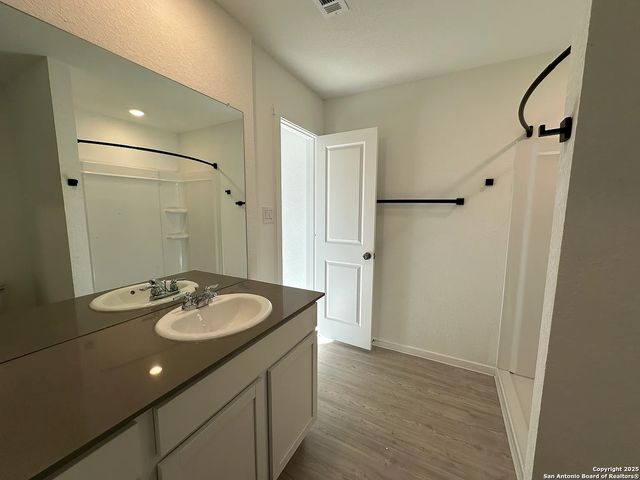 5211 Whirling Way, San Antonio, TX 78253