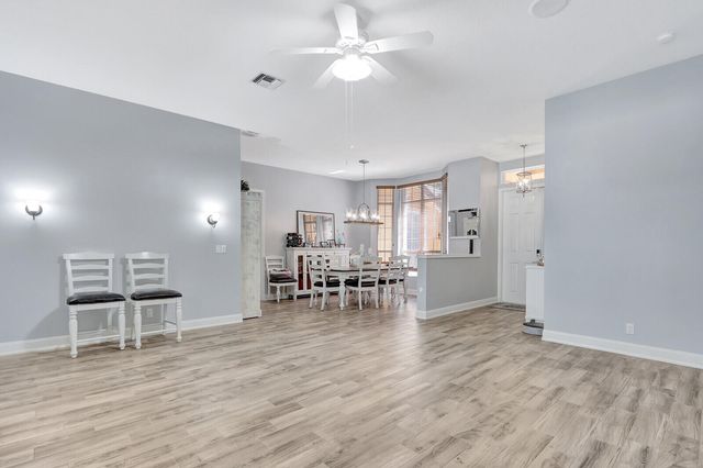 8349 150th Court N, Palm Beach Gardens, FL 33418