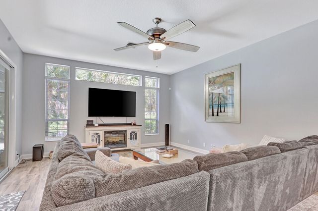 8349 150th Court N, Palm Beach Gardens, FL 33418