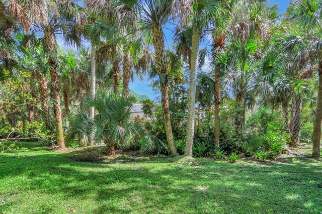 8349 150th Court N, Palm Beach Gardens, FL 33418