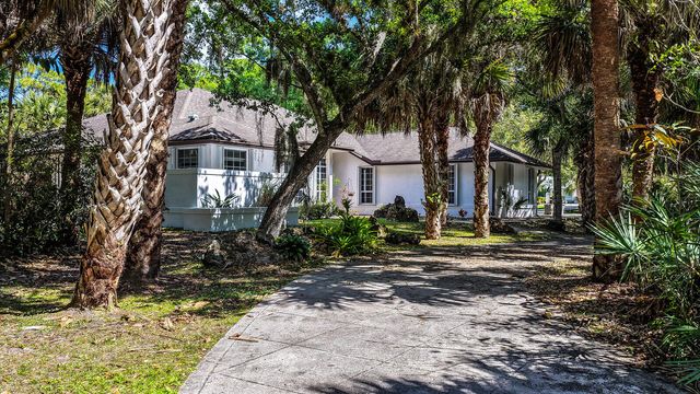 8349 150th Court N, Palm Beach Gardens, FL 33418