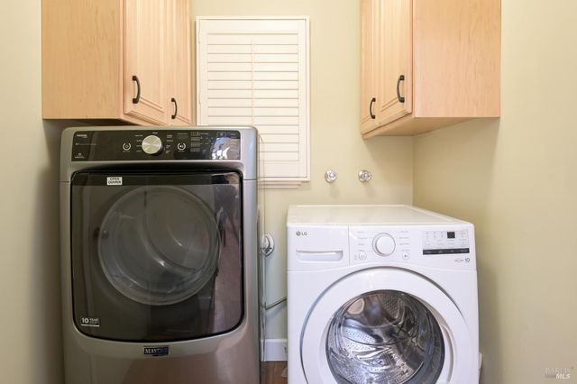 28 Bonnie Banks Way, San Rafael, CA 94901