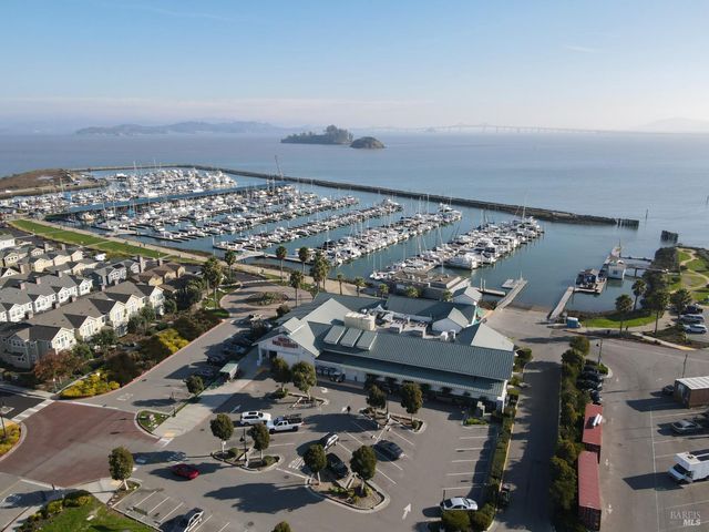 28 Bonnie Banks Way, San Rafael, CA 94901