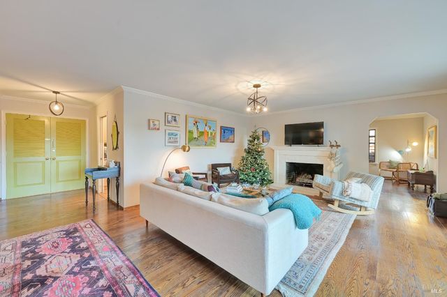 28 Bonnie Banks Way, San Rafael, CA 94901