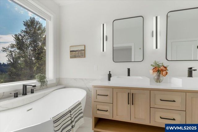 1324 Overview Dr NW, Salem, OR 97304