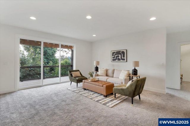 1324 Overview Dr NW, Salem, OR 97304