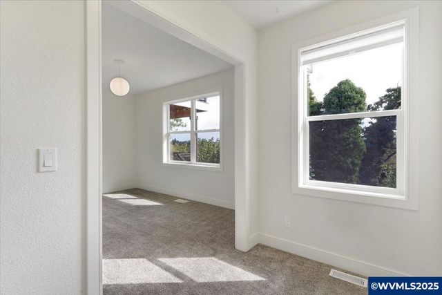 1324 Overview Dr NW, Salem, OR 97304