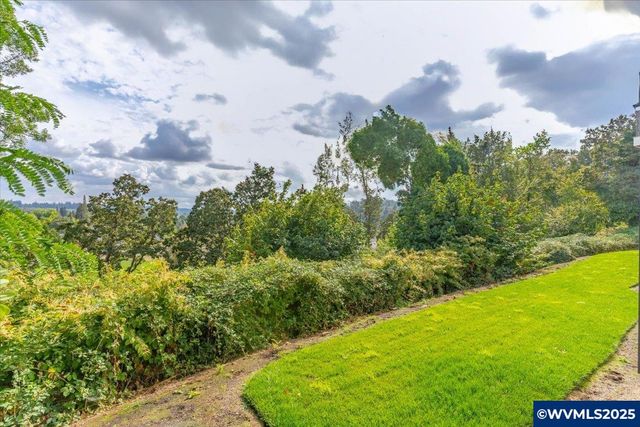 1324 Overview Dr NW, Salem, OR 97304