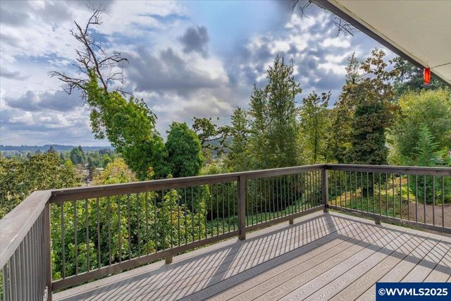 1324 Overview Dr NW, Salem, OR 97304