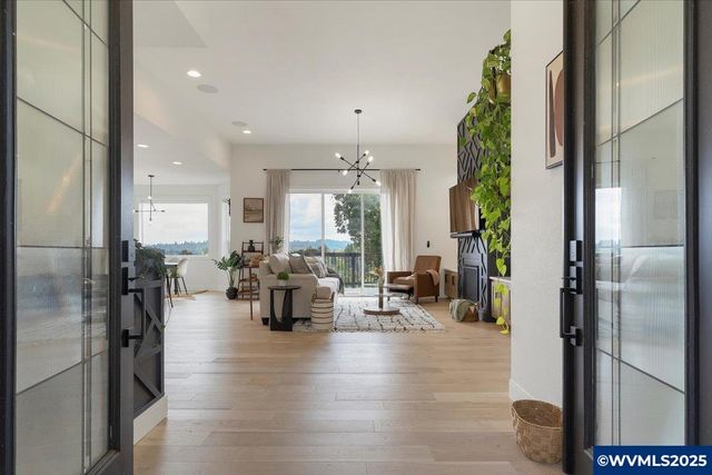 1324 Overview Dr NW, Salem, OR 97304