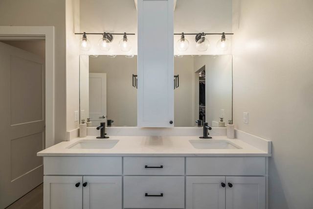 6003 NE Sherman Drive, Ankeny, IA 50021