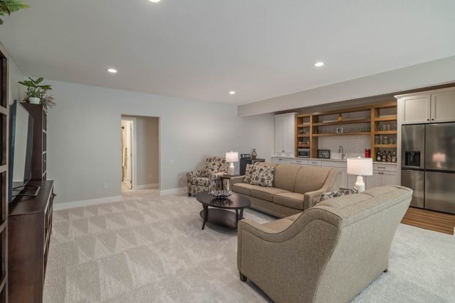 6003 NE Sherman Drive, Ankeny, IA 50021