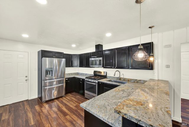 2561 Dorset St, Napa, CA 94558