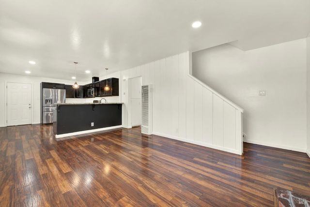 2561 Dorset St, Napa, CA 94558