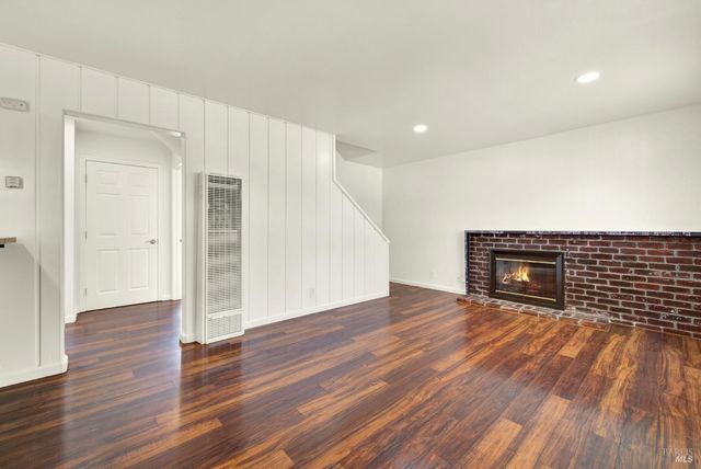 2561 Dorset St, Napa, CA 94558