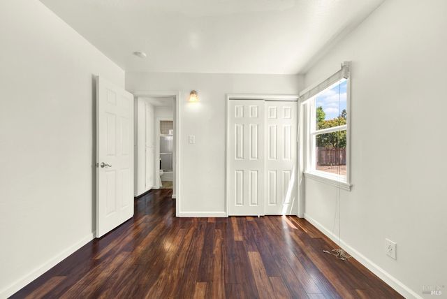 2561 Dorset St, Napa, CA 94558