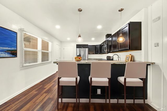 2561 Dorset St, Napa, CA 94558