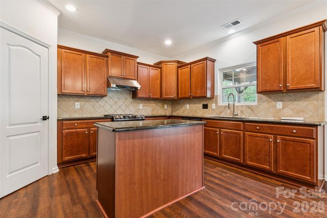 14007 Highland Meadow Road, Charlotte, NC 28273