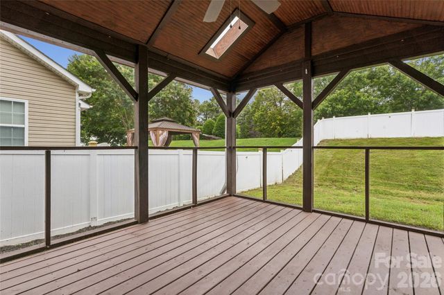 14007 Highland Meadow Road, Charlotte, NC 28273