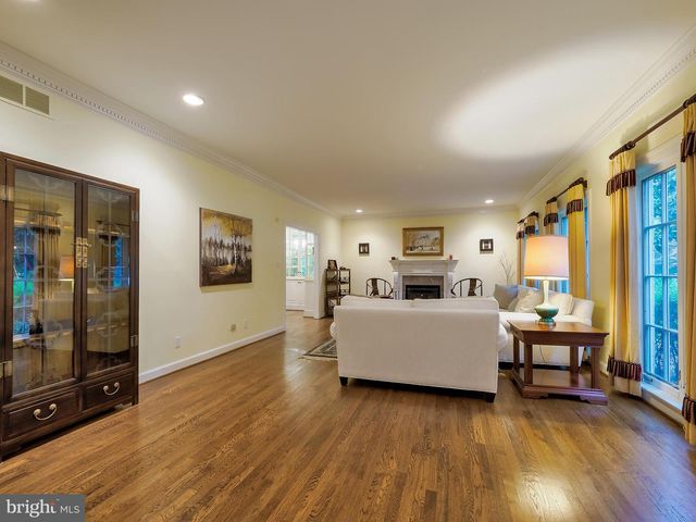 6513 KENHILL RD, Bethesda, MD 20817