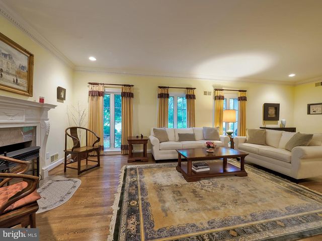 6513 KENHILL RD, Bethesda, MD 20817