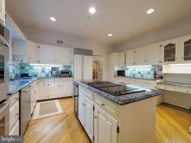 6513 KENHILL RD, Bethesda, MD 20817