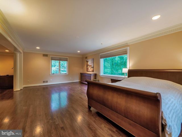 6513 KENHILL RD, Bethesda, MD 20817