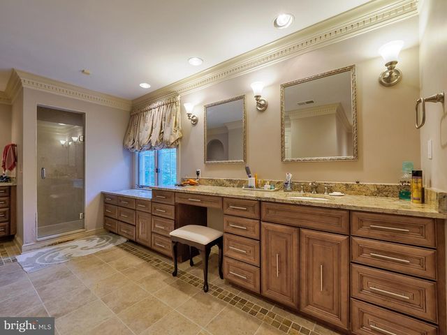 6513 KENHILL RD, Bethesda, MD 20817