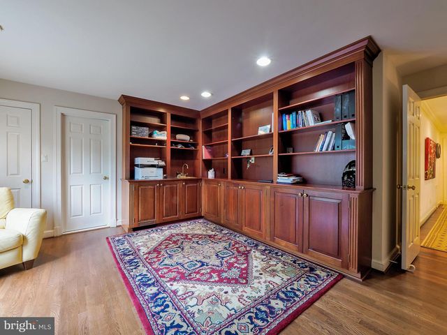 6513 KENHILL RD, Bethesda, MD 20817