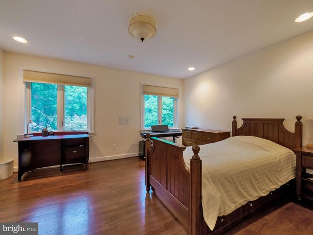 6513 KENHILL RD, Bethesda, MD 20817